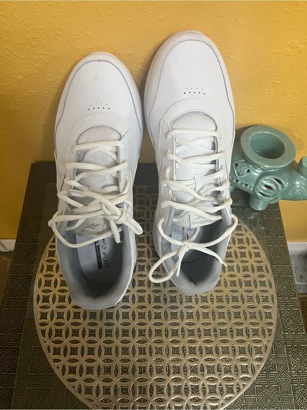 Reebok Men’s White Lace-Up Athletic Sneakers